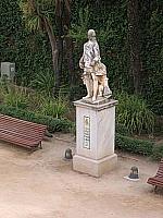 Estatua exterior de Carlos III