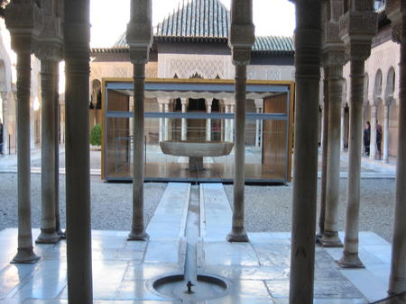 &copy;Ayto.Granada: Patio de los Leones