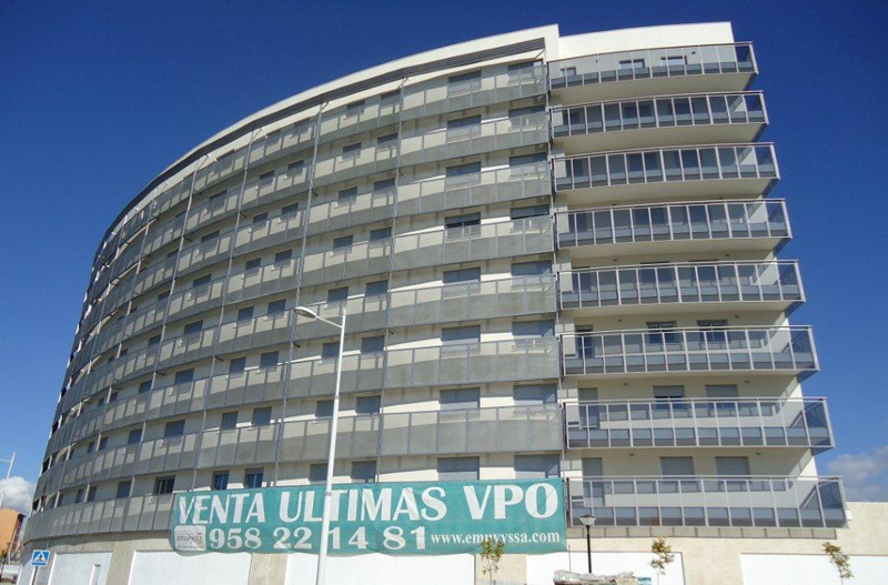 ©Ayto.Granada: Portal Inmobiliario. V.P.O Viviendas Protegidas y garajes de Iniciativa Municipal y Autonomica.: Edificio Apache: Parque las Alqueras Junto la Chana Frente Centro Deportivo We 