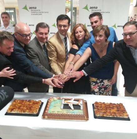 ©Ayto.Granada: El aeropuerto de Granada inaugura un nuevo enlace con Mánchester ©Ayto.Granada: El aeropuerto de Granada inaugura un nuevo enlace con Mánchester