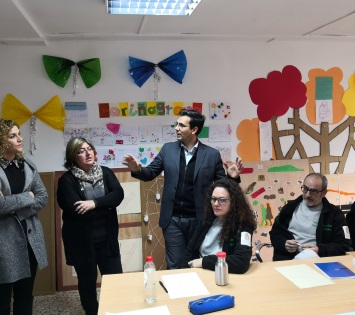 ©Ayto.Granada: El alcalde visita el taller de empleo Animarte para personas desempleadas de larga duracin mayores de 25 aos