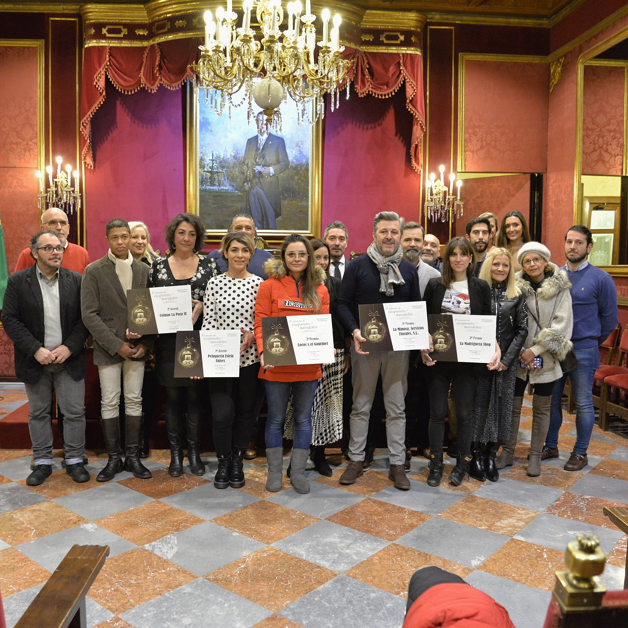 ©Ayto.Granada: El Ayuntamiento de Granada entrega los premios del concurso de  escaparates decorados con motivos navideos