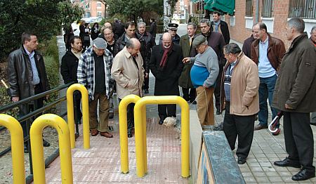 ©Ayto.Granada: La calle Gonzlez de Vega alivia ya el trfico entre Cartuja y Carretera de Jan