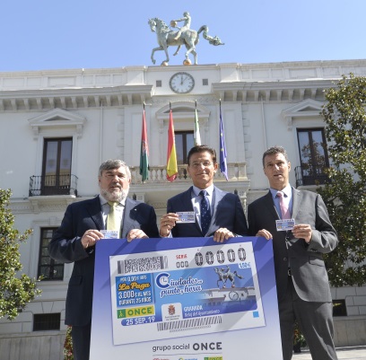 ©Ayto.Granada: El reloj del Ayuntamiento ser la imagen del cupn de la ONCE en el sorteo del 25 de septiembre
