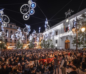 ©Ayto.Granada: Granada ser escenario para recibir el ao nuevo a travs de Canal Sura, que retransmitira las campanadas desde el Plaza del Carmen