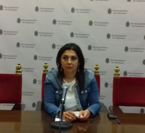 ©Ayto.Granada: Granada será en julio portada de la revista 'Club Renfe' a la que tienen acceso 2,6 millones de viajeros de trayectos AVE ©Ayto.Granada: Granada será en julio portada de la revista 'Club Renfe' a la que tienen acceso 2,6 millones de viajeros de trayectos AVE