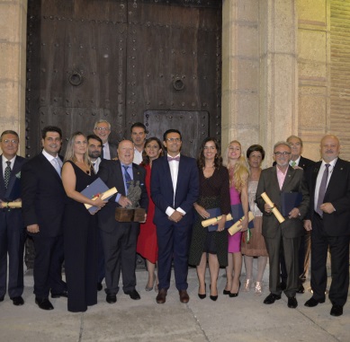 ©Ayto.Granada: El alcalde preside en los Crdova el acto de entrega de los Premios Prestigio Turstico