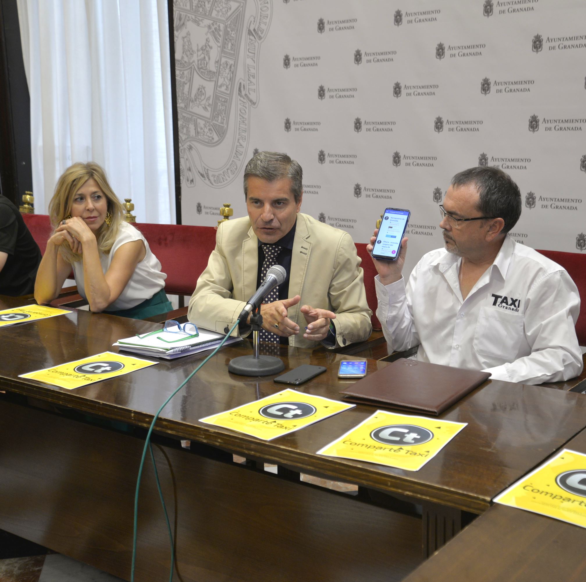 ©Ayto.Granada: Una aplicacin permitir a los usuarios del taxi de Granada compartir trayectos con un precio final cerrado 