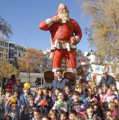 ©Ayto.Granada: La Navidad arranca hoy en Granada con el encendido del alumbrado ms luminoso de los ltimos aos 
