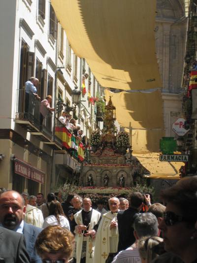 SE ABRE EL PLAZO PARA EL CERTAMEN DE BALCONES Y ESCAPARATES ADORNADOS EN CORPUS