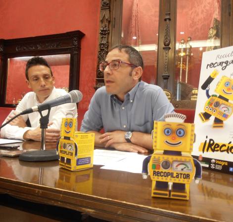 Granada pone en marcha una campaa para concienciar sobre el reciclado de pilas usadas que en slo un ao aument en un 8 por ciento