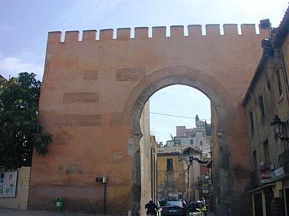 Puerta Elvira