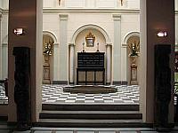 Patio central con la fuente