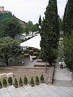 Carpa portatil en los jardines