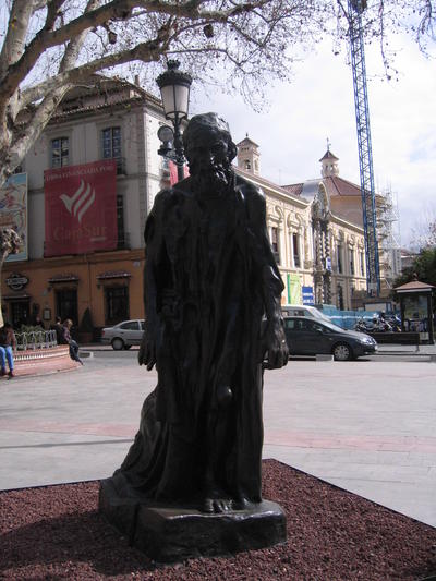 &copy;ayto.granada: exposici�n en puerta real sobre rodin