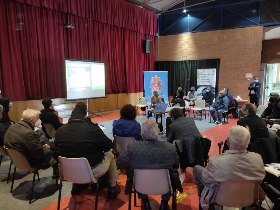 &copy;Ayto.Granada: 
Desayuno derechos sociales