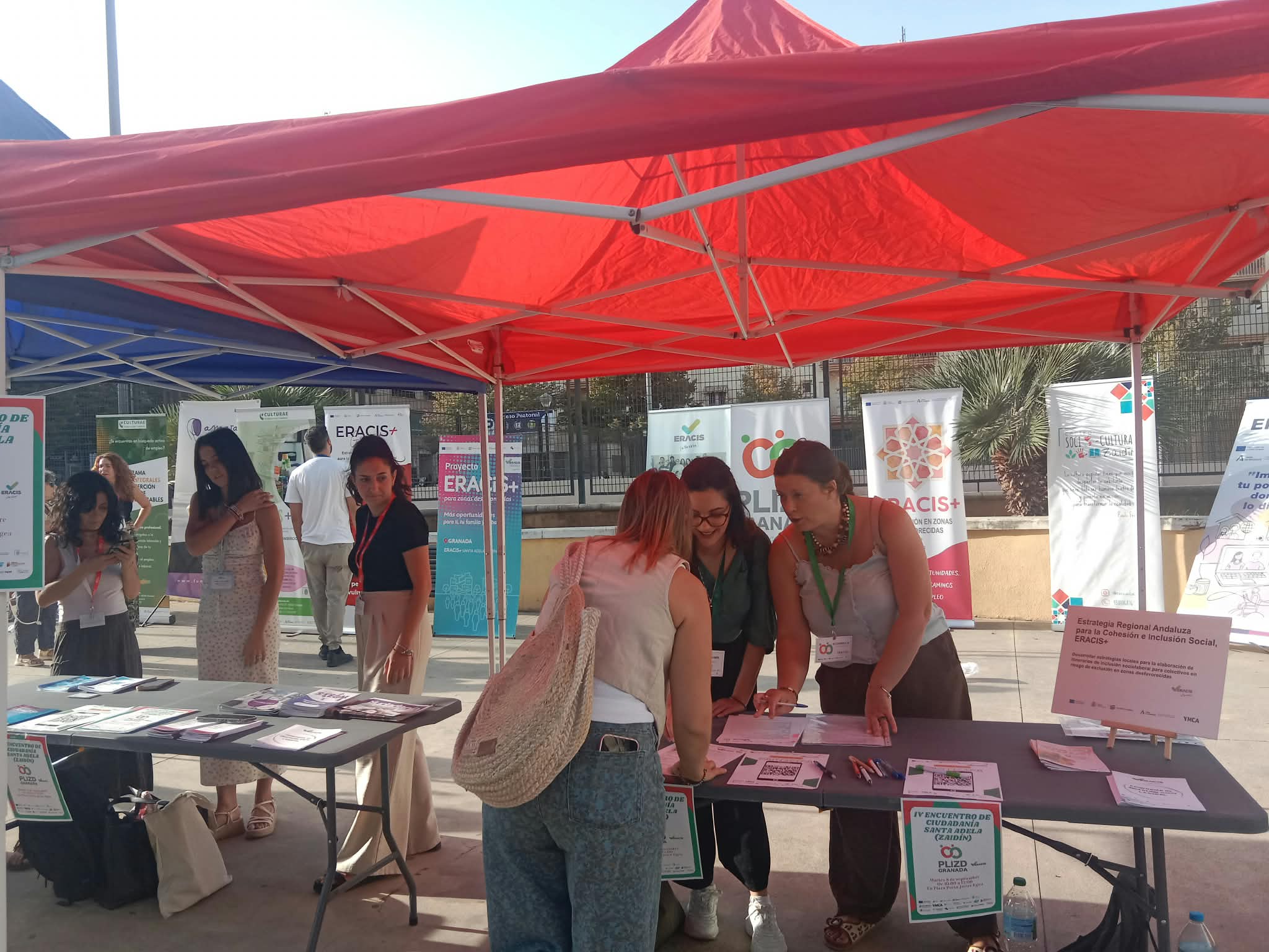 &copy;Ayto.Granada: Noticia Plizd noticia N�1 mes de septiembre