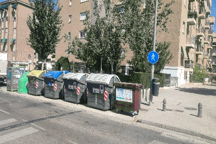 Calle San R&oacute;mulo (frente pista deportivas)