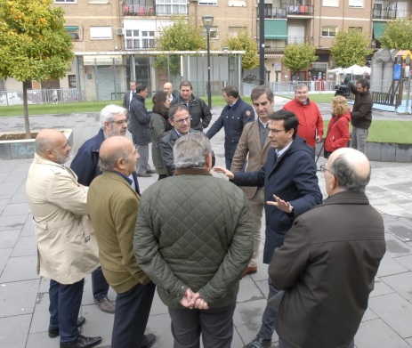 ©Ayto.Granada: El Ayuntamiento y el parking de la antigua Alsina acuerdan bonificaciones para los clientes de los comercios del barrio
