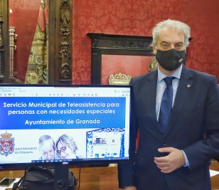 ©Ayto.Granada: EL SERVICIO DE `TELEASISTENCIA MUNICIPAL PARA PERSONAS CON NECESIDADES ESPECIALES ATENDI EN 2020 A 150 USUARIOS Y REALIZ 702 SALIDAS A DOMICILIOS PARA ATENDER ACCIDENTES E  INCIDENCIAS