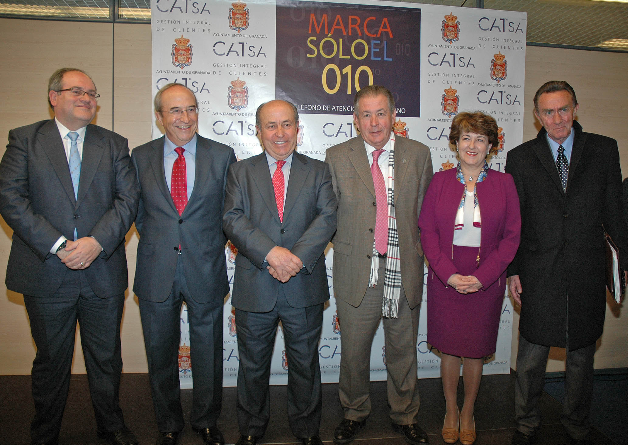 &copy;Ayto.Granada: El Servicio de Atenci�n Telef�nica 010 atiende al mes 6.500 consultas