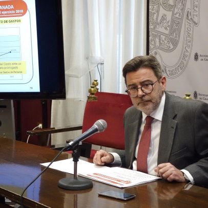 ©Ayto.Granada: El Ayuntamiento logra en dos aos un ahorro de ms de cinco millones de euros en la licitacin de contratos municipales