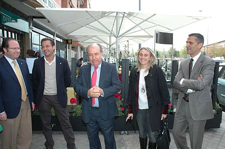 ©Ayto.Granada: Las terrazas del Zaidín estrenan nueva imagen ©Ayto.Granada: Las terrazas del Zaidín estrenan nueva imagen