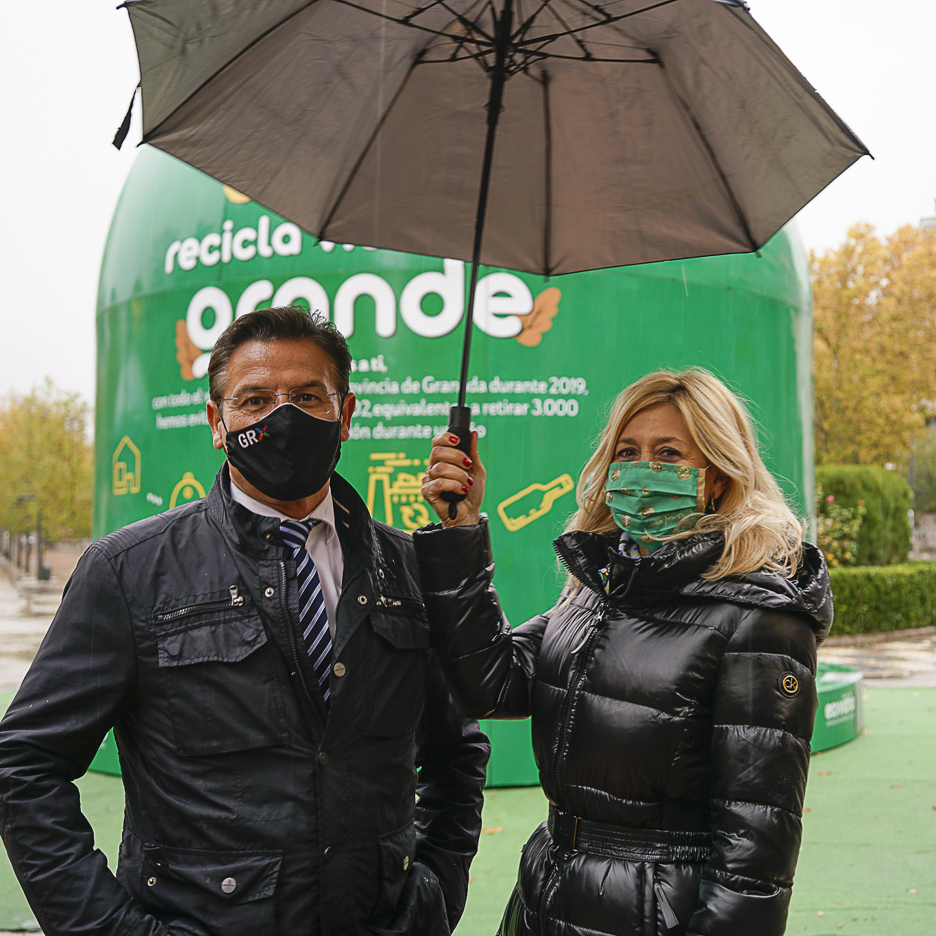 ©Ayto.Granada: GRANADA ACOGE LA CAMPAA 'ANDALUCA RECICLA VIDRIO A LO GRANDE PARA CONCIENCIAR SOBRE LA IMPORTANCIA DE RECICLAR ENVASES DE VIDRIO 
