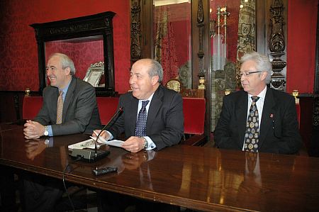 &copy;Ayto.Granada: El sal�n de plenos acoge una conferencia sobre la prevenci�n del ictus y otras trombosis
