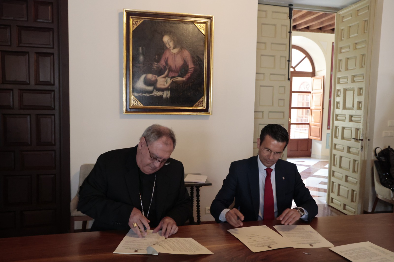 &copy;Ayto.Granada: 
EL AYUNTAMIENTO Y EL ARZOBISPADO CIERRAN UN ACUERDO HIST�RICO QUE PERMITIR� UN ESPACIO VERDE EN SAN L�ZARO, DAR UNA SEGUNDA VIDA A LA ALMUNIA �RABE DE LA NOCLA COMO CENTRO DE INTERPRETACI�N DE LA VEGA Y UNA IGLESIA EN ALBAYDA 