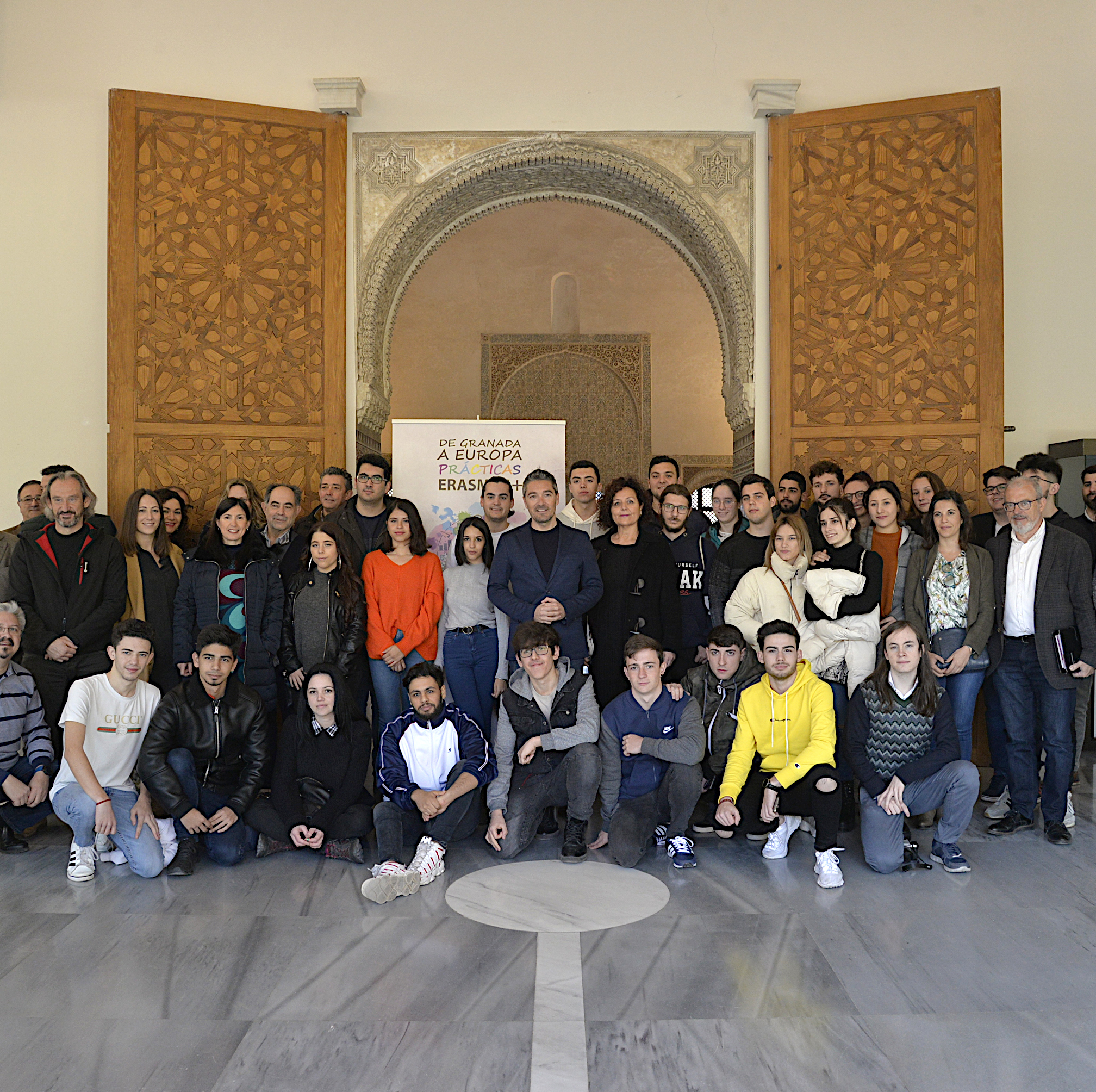 ©Ayto.Granada: El Cuarto Real acoge el acto de entrega de diplomas a los jóvenes participantes en el primer programa de Movilidad Europea Erasmus Granada FP Share + ©Ayto.Granada: El Cuarto Real acoge el acto de entrega de diplomas a los jóvenes participantes en el primer programa de Movilidad Europea Erasmus Granada FP Share +