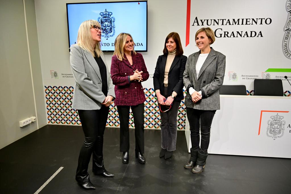 ©Ayto.Granada: LA ALCALDESA DESTACA EL “ÉXITO ROTUNDO” DE LA NAVIDAD CON “LLENO ABSOLUTO” EN LAS ACTIVIDADES ORGANIZADAS POR EL AYUNTAMIENTO, UN “AMBICIOSO” PLAN ESPECIAL DE LIMPIEZA Y AUSENCIA DE INCIDENTES ©Ayto.Granada: LA ALCALDESA DESTACA EL “ÉXITO ROTUNDO” DE LA NAVIDAD CON “LLENO ABSOLUTO” EN LAS ACTIVIDADES ORGANIZADAS POR EL AYUNTAMIENTO, UN “AMBICIOSO” PLAN ESPECIAL DE LIMPIEZA Y AUSENCIA DE INCIDENTES
