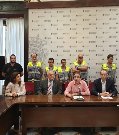 ©Ayto.Granada: Cinco personas con discapacidad de Asprogrades realizan prcticas de formacin como operarios de Inagra