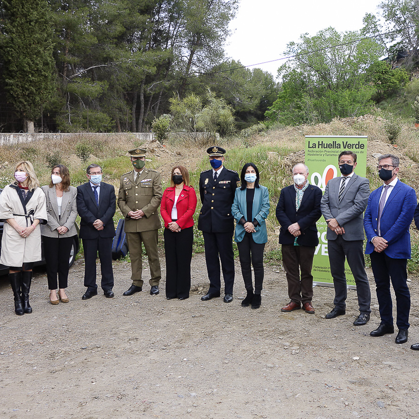 ©Ayto.Granada: GRANADA DA UN PASO MS HACIA ‘LA HUELLA VERDE’ CON EL INICIO DE LA PLANTACIN DE 7.000 RBOLES EN LANCHA DE GENIL PARA CREAR EL PRIMER SUMIDERO DE CO2 DE ANDALUCA 