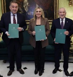 ©Ayto.Granada: El Ayuntamiento aumenta a 125.000 euros la subvención a la Federación de Cofradías y renueva el apoyo para la constitución del CEACO ©Ayto.Granada: El Ayuntamiento aumenta a 125.000 euros la subvención a la Federación de Cofradías y renueva el apoyo para la constitución del CEACO