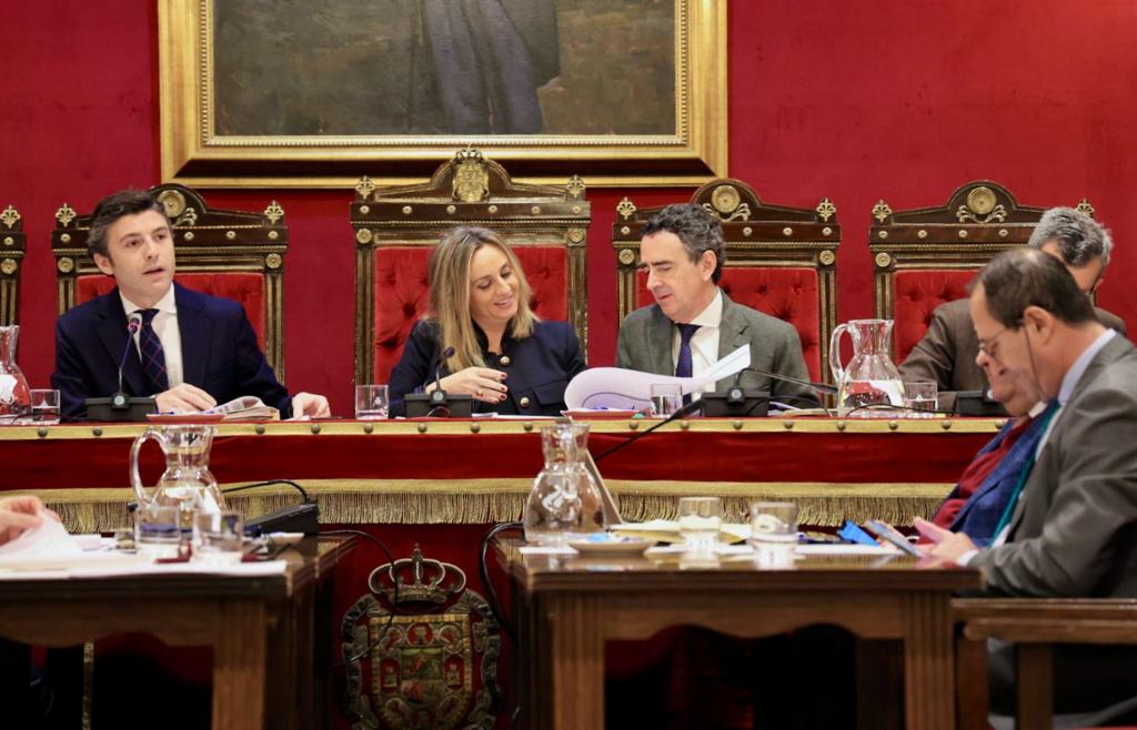 EL AYUNTAMIENTO APRUEBA UNA MOCI�N DEL PP “EN DEFENSA DE LOS GOBIERNOS CONSTITUCIONALISTAS Y DE CONDENA DEL TERRORISMO”