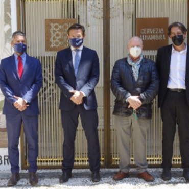 &copy;Ayto.Granada: EL AYUNTAMIENTO CELEBRA, JUNTO A CERVEZAS ALHAMBRA Y LA FEDERACI�N DE EMPRESAS DE HOSTELER�A Y TURISMO, LA XIII EDICI�N DEL CONCURSO GRANADA DE TAPAS GASTRON�MICAS 