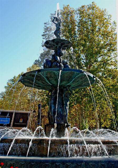 Fuente de las Granadas